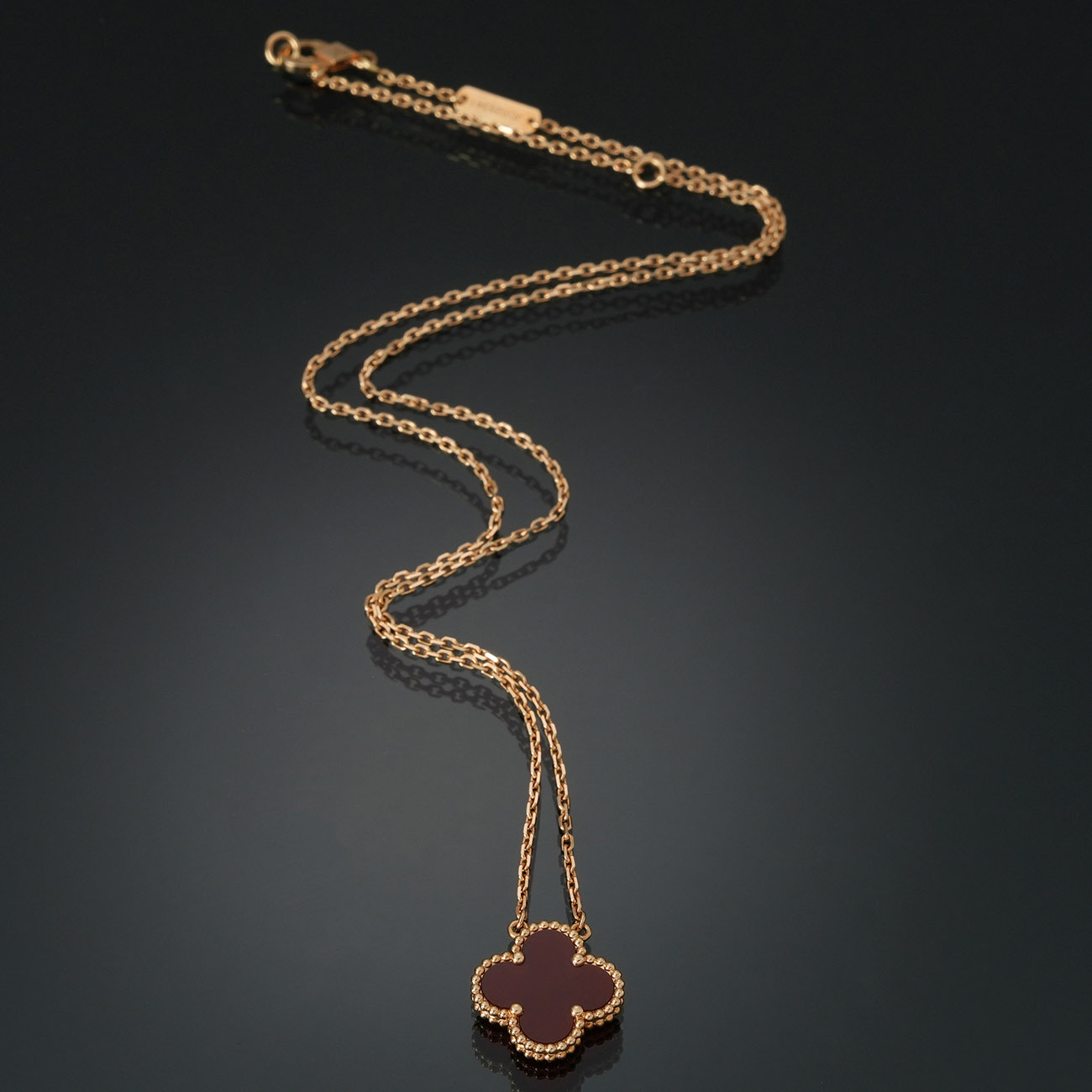 VAN CLEEF & ARPELS(USED)반클리프 빈티지 알함브라 커넬리언 네크리스